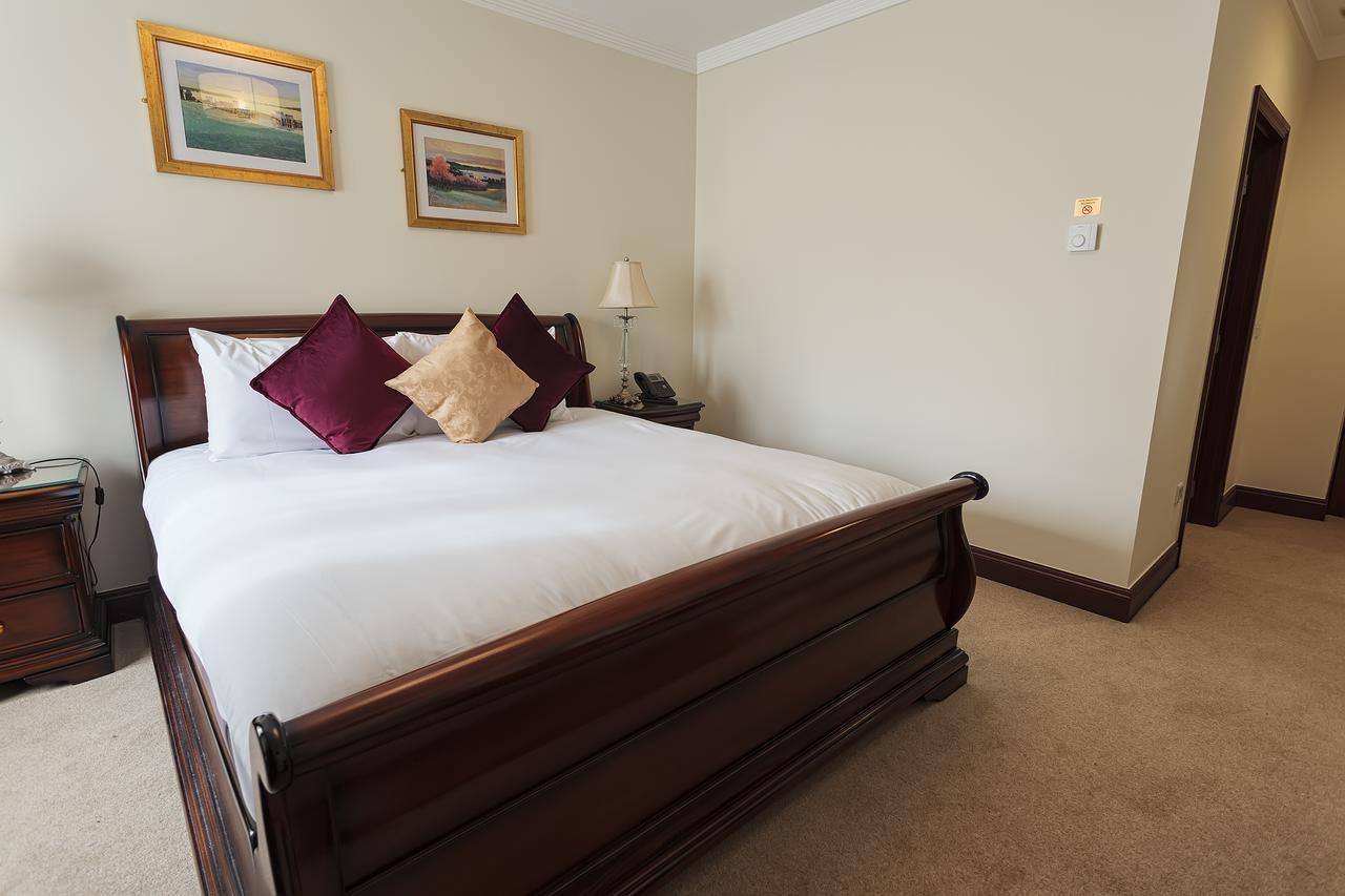 Chester Beatty Inn Ashford Экстерьер фото